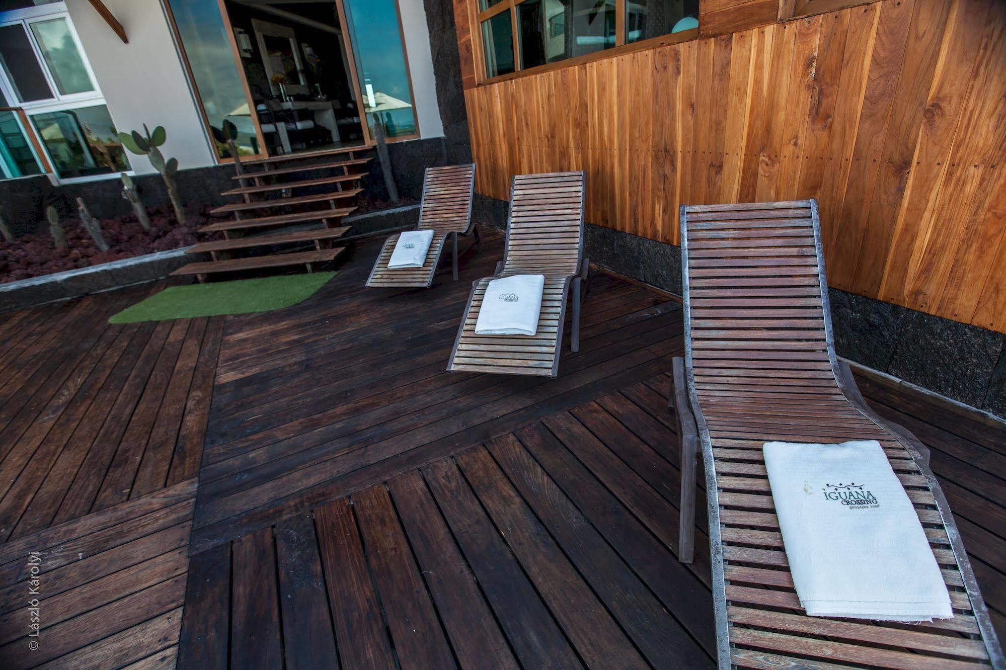 Iguana Crossing Boutique Hotel Puerto Villamil Exterior foto